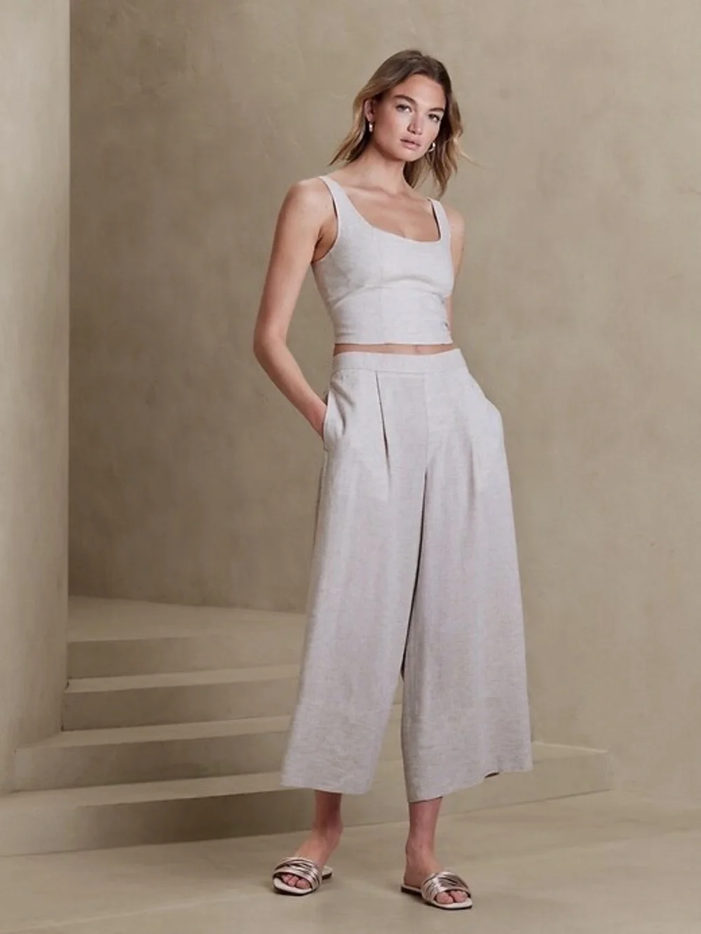 Banana Republic Cream Linen Blend Cropped Bustier Top Palazzo Pants Outfit 4